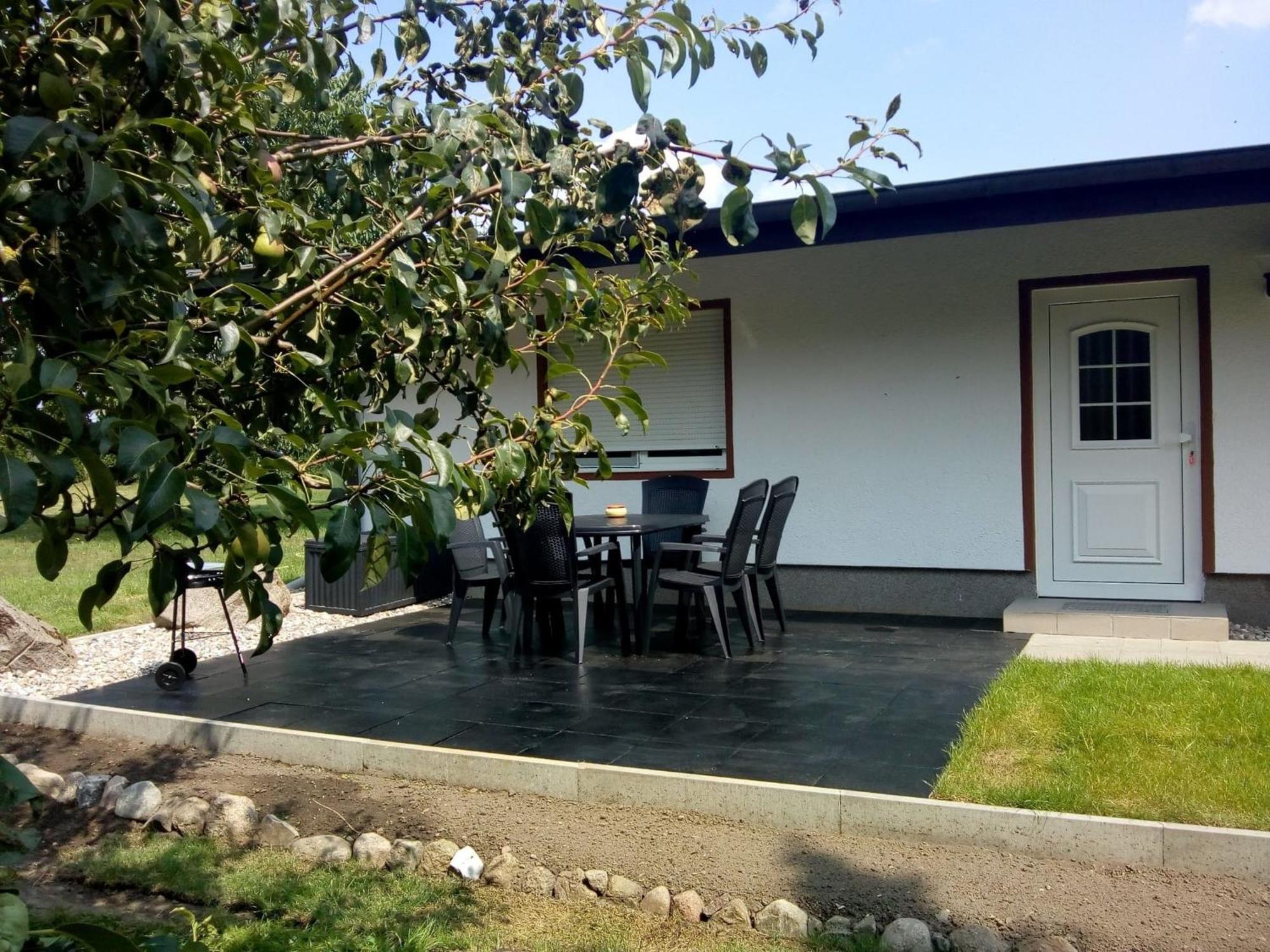 Behaglicher Bungalow Fuer Mensch Und Hund Barkhagen 외부 사진